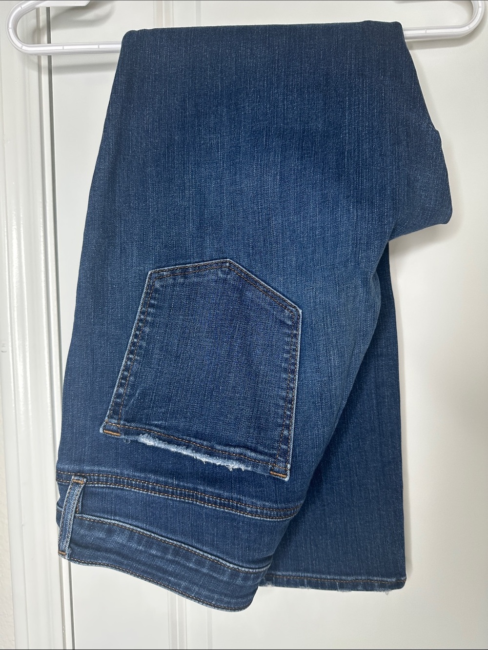 LOFT Women’s Dark Blue Curvy Skinny Jeans